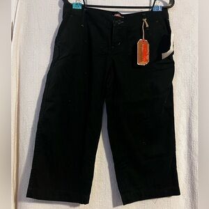 NWT No Boundaries Black Soot Capris